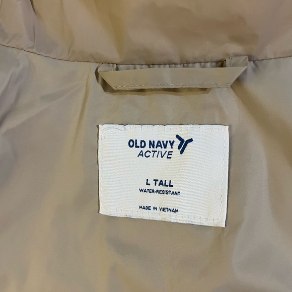 NWT Old Navy Narrow-Channel Quilted Puffer Vest Size L Tall - Picture 3 of 5